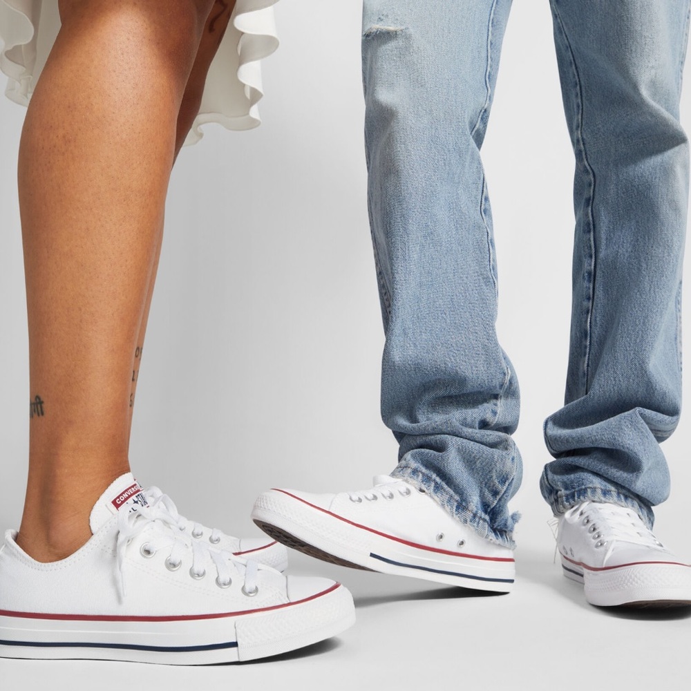 Converse Low Rise Classic White All Star Women’s 9 Men’s 7